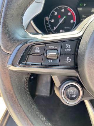 ALFA ROMEO Stelvio usata, con Airbag testa