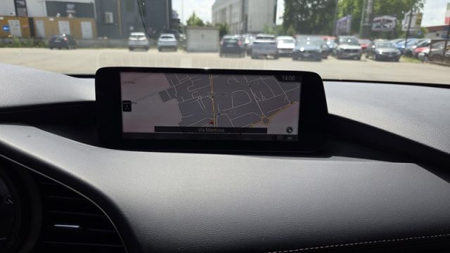 MAZDA 3 usata, con Fari LED