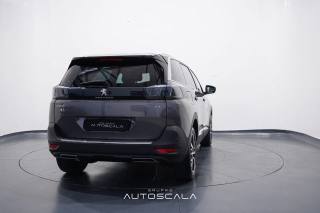 PEUGEOT 5008 usata, con Autoradio