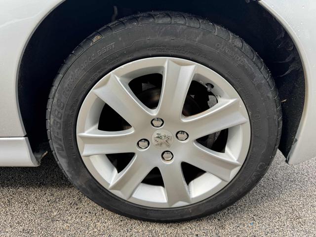 PEUGEOT 207 usata, con Sensore di luce