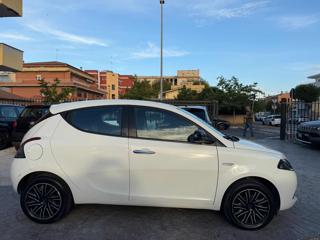LANCIA Ypsilon usata, con Sedile posteriore sdoppiato