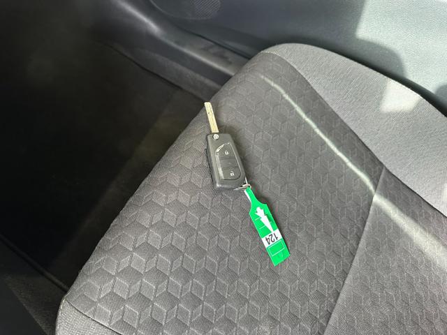 TOYOTA Yaris usata, con Volante multifunzione