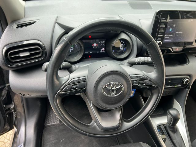 TOYOTA Yaris usata 18