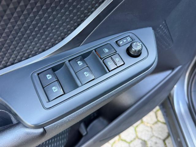 TOYOTA C-HR usata, con Bracciolo