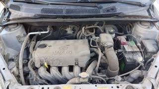 TOYOTA Yaris usata 11