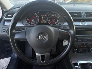 VOLKSWAGEN Passat usata, con ESP