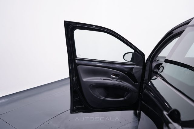 TOYOTA Aygo X usata, con ESP