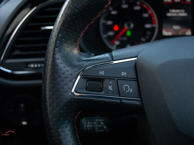 SEAT Leon usata, con Sensori di parcheggio anteriori