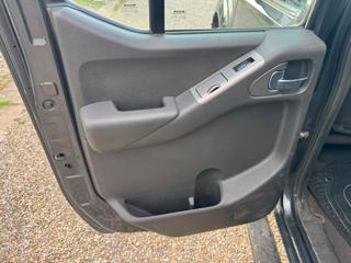 NISSAN Navara usata, con Lettore CD