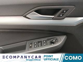 VOLKSWAGEN Golf usata, con USB