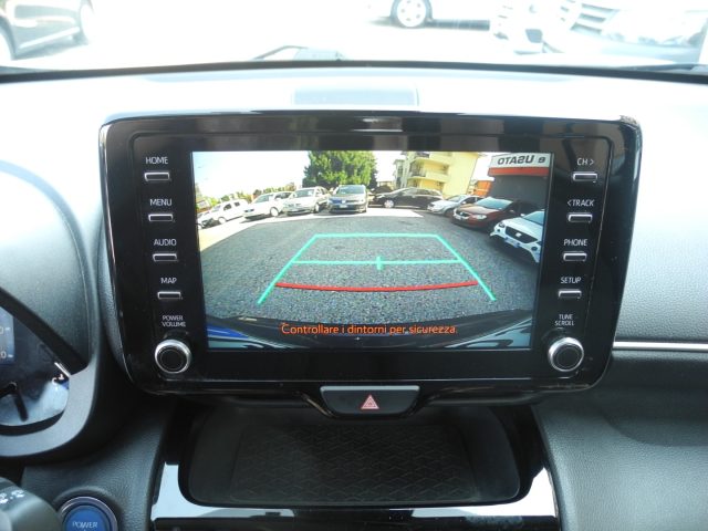 TOYOTA Yaris Cross usata, con Isofix