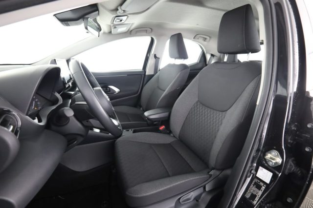 TOYOTA Yaris usata 2