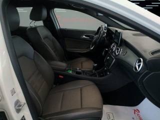 MERCEDES-BENZ GLA 200 usata 18