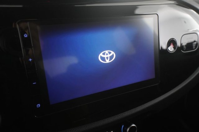 TOYOTA Aygo X usata 8