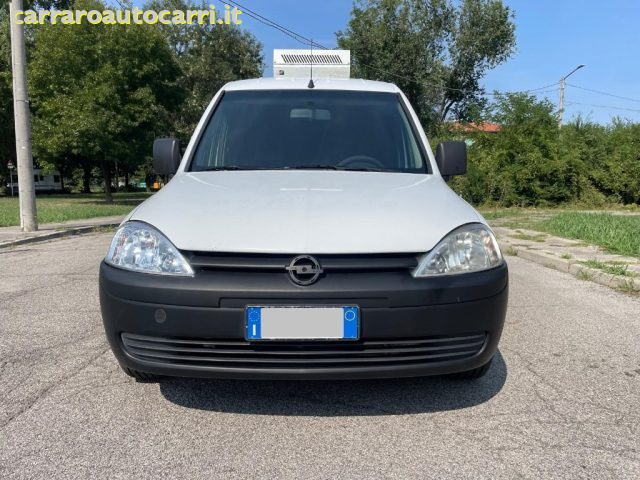 OPEL Combo usata, con Airbag