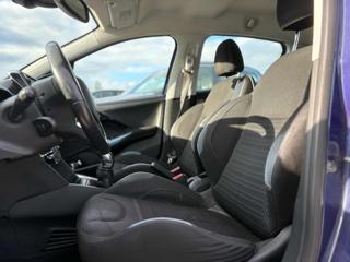 PEUGEOT 208 usata, con Autoradio