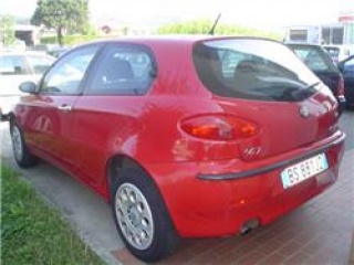 ALFA ROMEO 147 usata, con Airbag