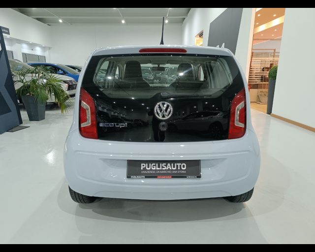 VOLKSWAGEN up! usata, con Autoradio