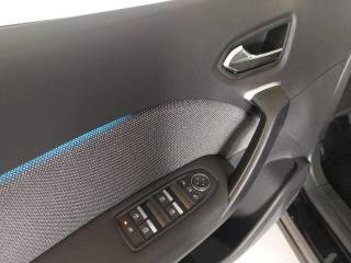 RENAULT Captur usata, con Autoradio