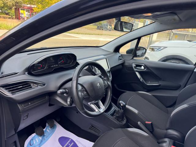 PEUGEOT 208 usata, con Autoradio