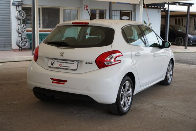 PEUGEOT 208 usata, con Cerchi in lega