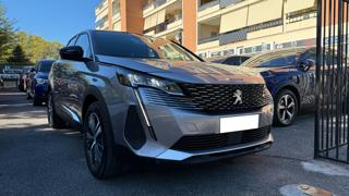 PEUGEOT 3008 usata, con Airbag
