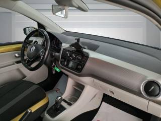 VOLKSWAGEN up! usata 20