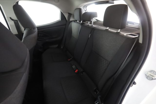 TOYOTA Yaris usata 3