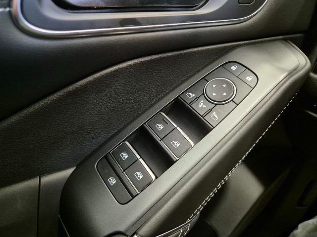 NISSAN Qashqai usata, con Specchietti laterali elettrici