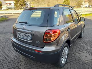 FIAT Sedici usata, con Cerchi in lega