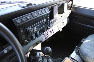 LAND ROVER Defender usata 9