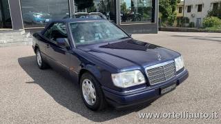MERCEDES-BENZ E 200 usata, con Airbag Passeggero