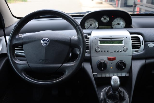 LANCIA Ypsilon usata, con Supporto lombare
