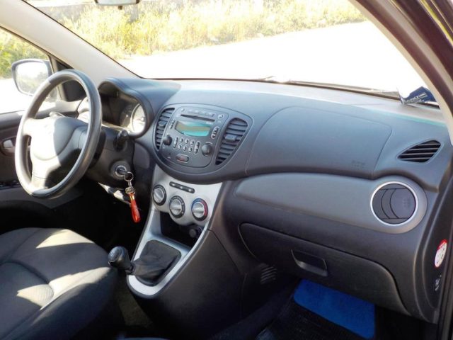 HYUNDAI i10 usata 29