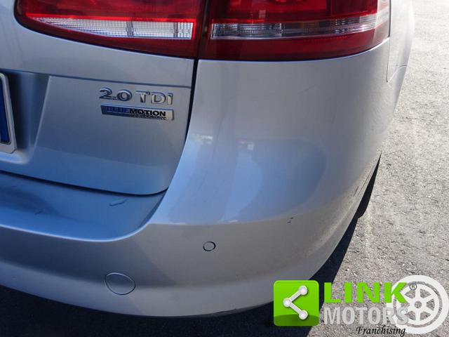 VOLKSWAGEN Passat usata, con Specchietti laterali elettrici