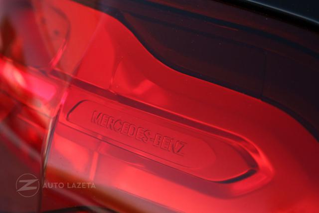 MERCEDES-BENZ GLA 180 usata, con Luci diurne LED