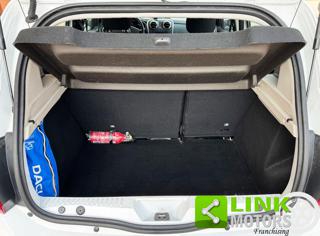 DACIA Sandero usata, con USB
