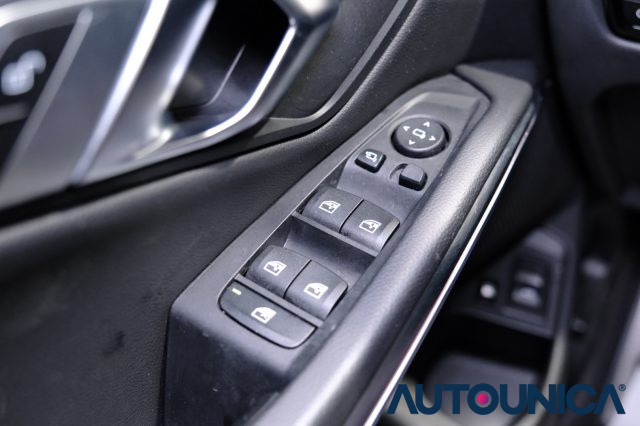 BMW 320 usata, con Isofix