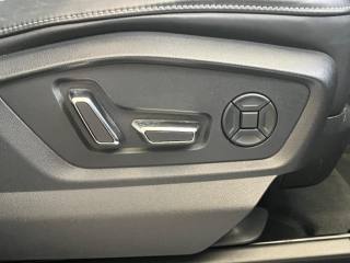 AUDI Q8 usata, con Autoradio digitale