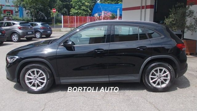MERCEDES-BENZ GLA 200 usata, con Airbag laterali