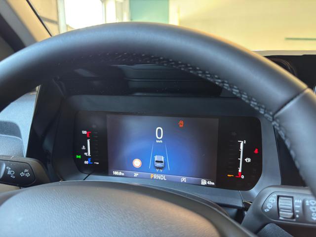 FORD Tourneo Courier usata, con Park Distance Control