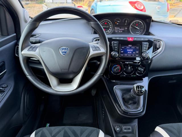 LANCIA Ypsilon usata, con Park Distance Control