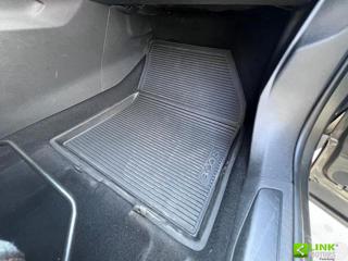 PEUGEOT 3008 usata, con Fendinebbia