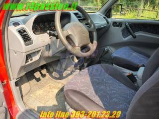 NISSAN Terrano II usata 15