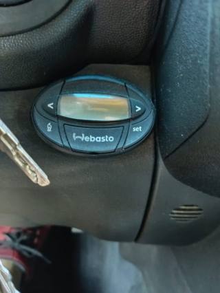 NISSAN Navara usata 32