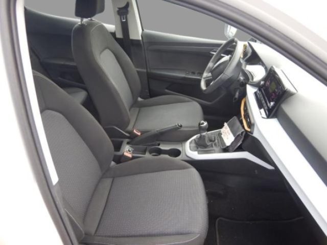 SEAT Arona usata, con Autoradio