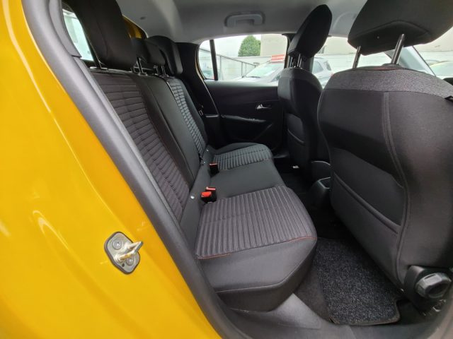 PEUGEOT 208 usata, con Autoradio