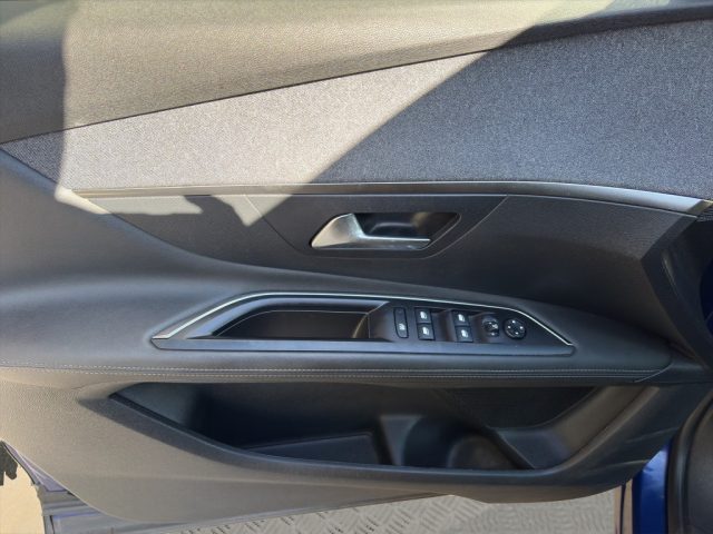 PEUGEOT 3008 usata, con Riconoscimento dei segnali stradali