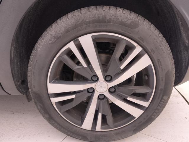 PEUGEOT 3008 usata, con Fari LED