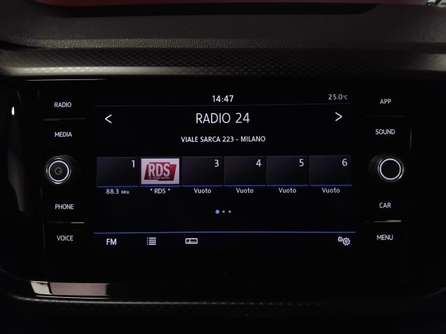 VOLKSWAGEN T-Cross usata 22